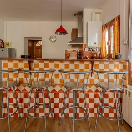 Logements A 2 Petits Pas Bagneres-de-Bigorre Room photo